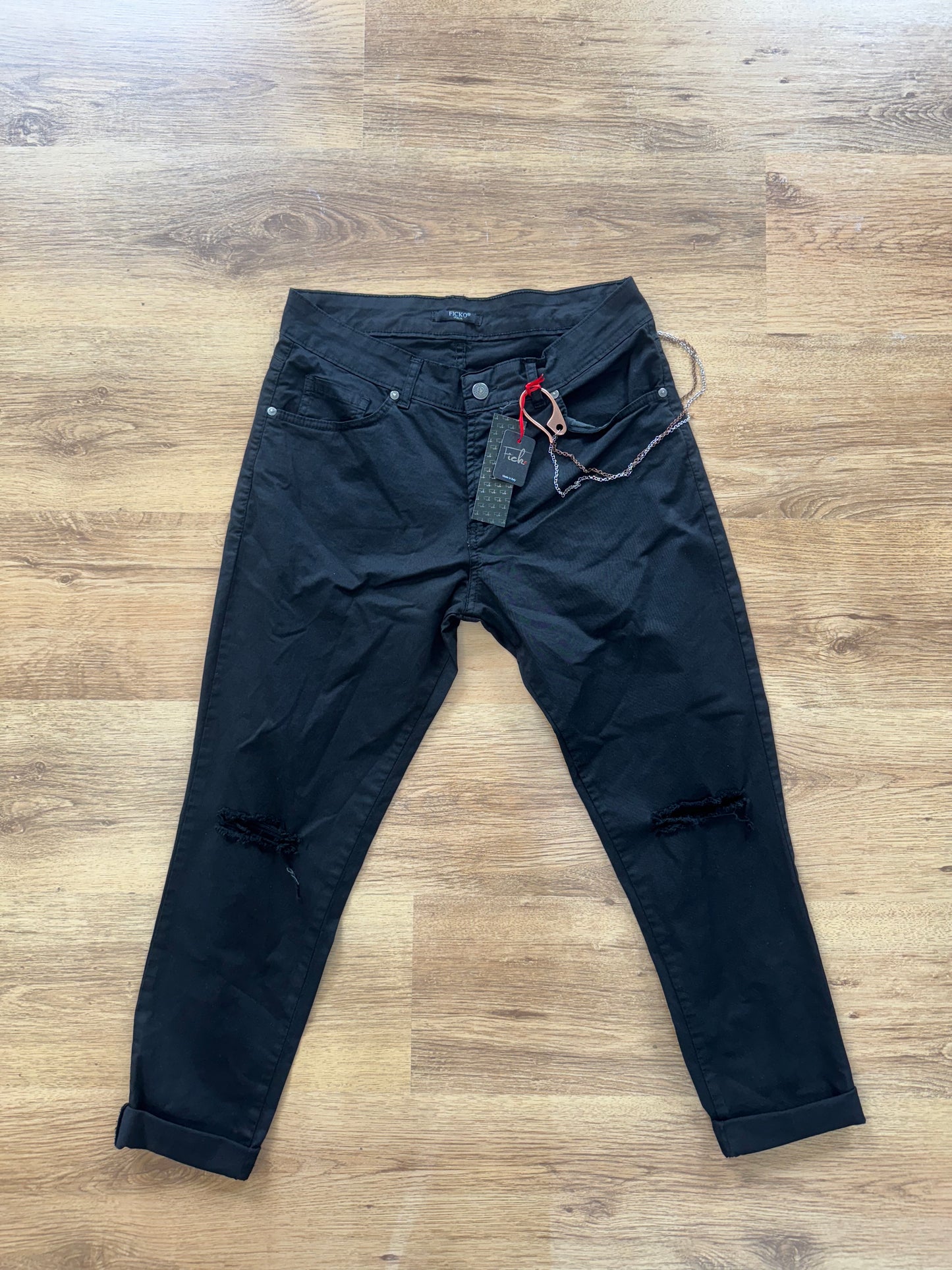 Jeans strappati